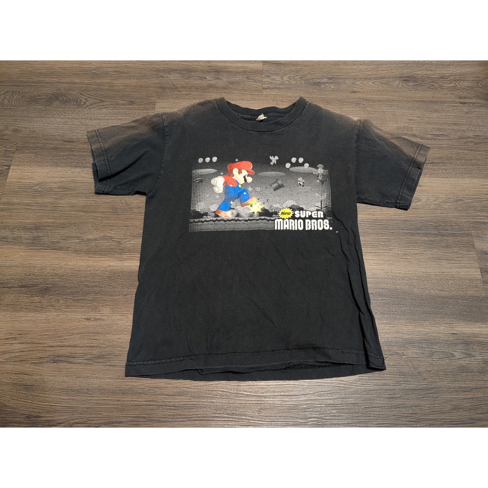 Vintage Nintendo New Super Mario Bros Graphic T-Shirt Black Size G Large Faded